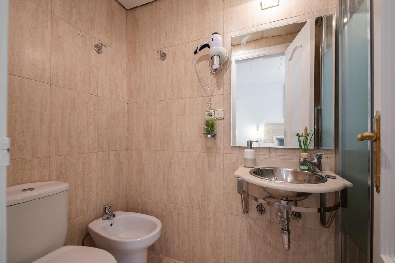 Marisol - Self Check-In Guesthouse - Adults Only San Sebastian Luaran gambar
